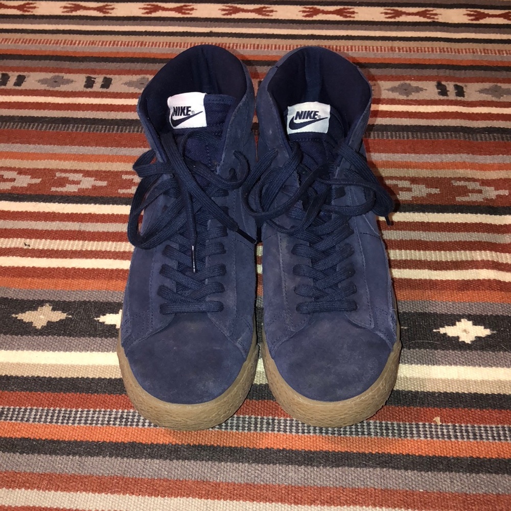 High top Nike’s